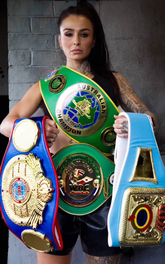 Steph Lee Cutting - In Her Corner